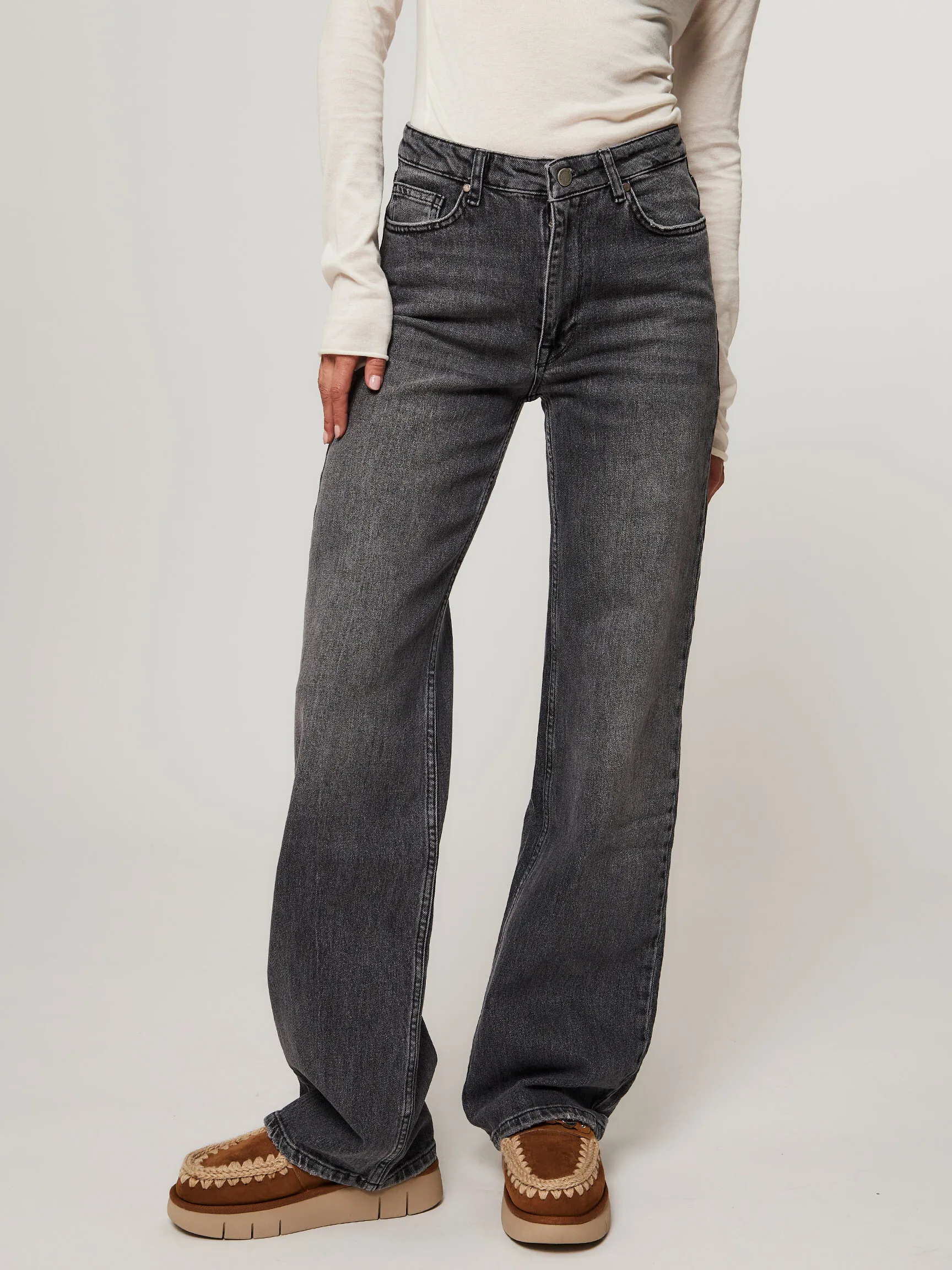 My Essential Wardrobe The Louis, high waist wide leg jeans